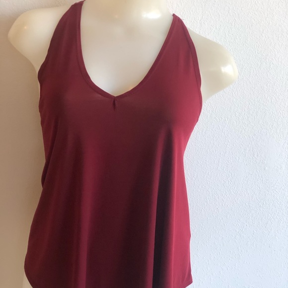 Maroon vneck top - Picture 3 of 3